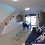 Artemis Dwelling In Apartmán