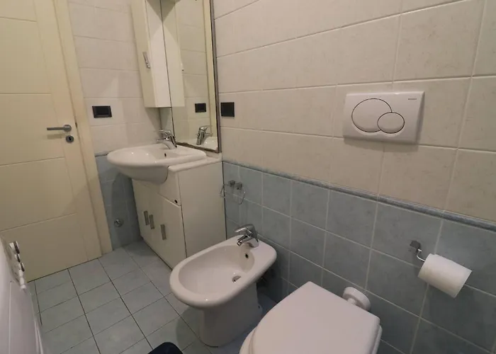 Artemis Dwelling In أوترانتو